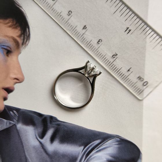 Серебряное кольцо с фианитами