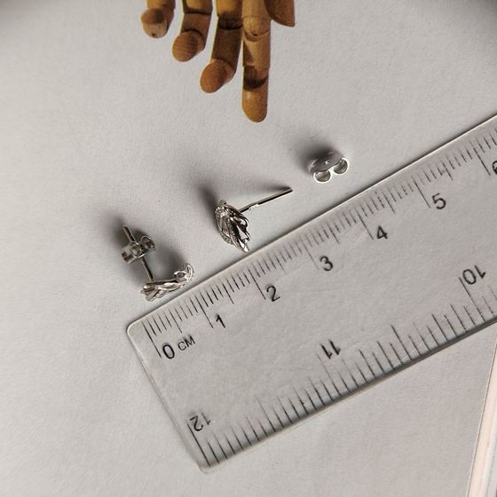 Серебряные серьги с фианитами