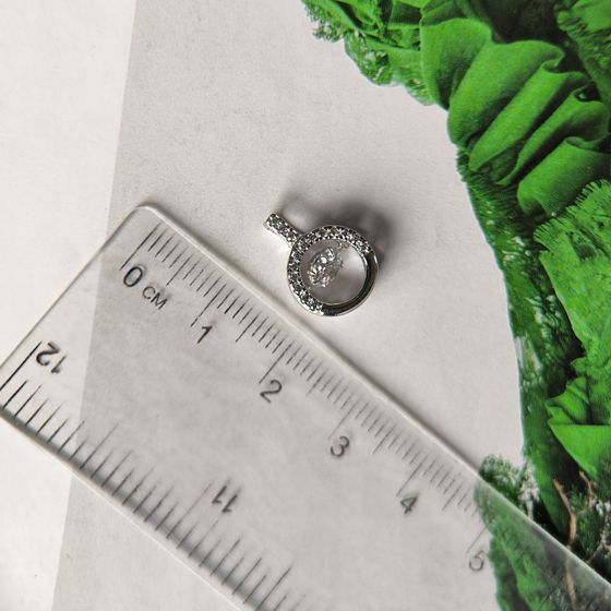 Серебряная подвеска с фианитами