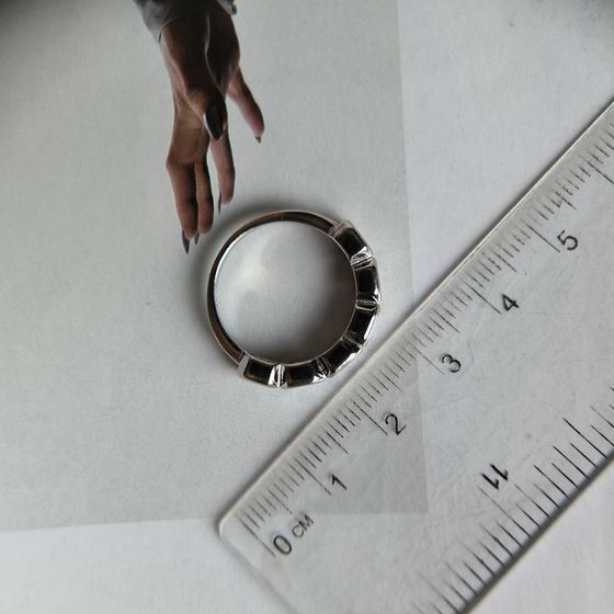 Серебряное кольцо с фианитами