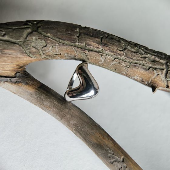 Серебряное кольцо без камней