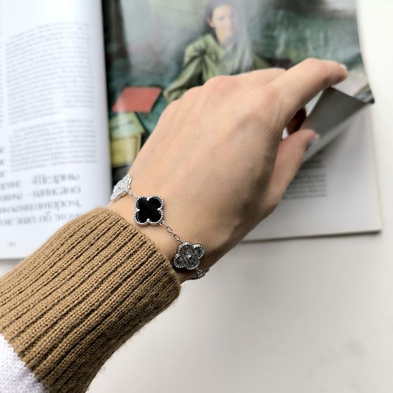 Серебряный браслет с ониксом, фианитами