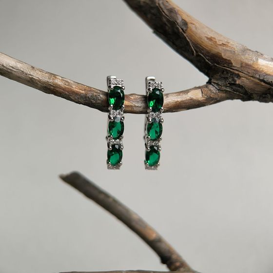 Серебряные серьги с изумрудом nano 8.565ct