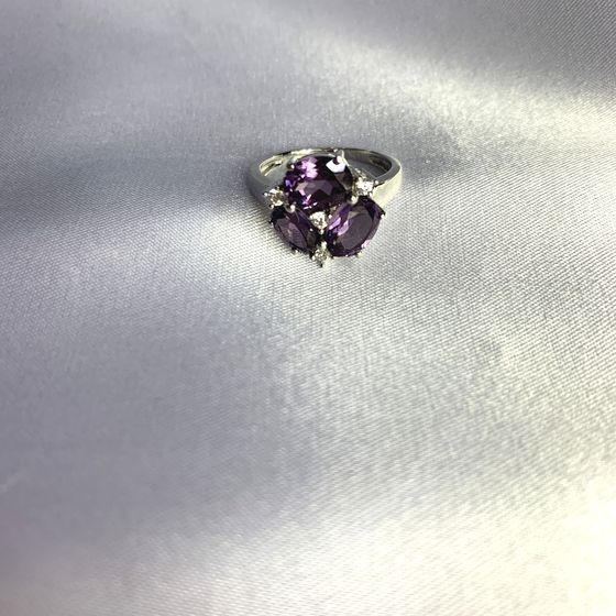 Серебряное кольцо с александритом 4.098ct