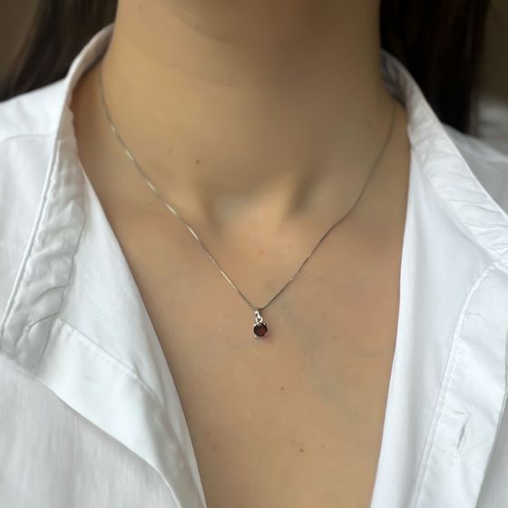 Серебряная подвеска с гранатом 0.587ct