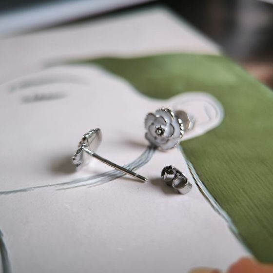 Серебряные серьги с емаллю Серебряные серьги с емаллю