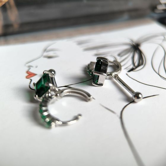 Серебряные серьги с изумрудом nano 8.565ct