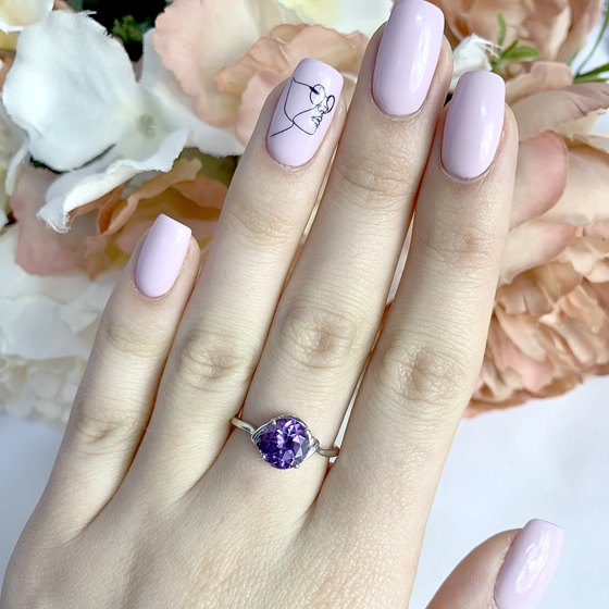 Серебряное кольцо с александритом 2.25ct