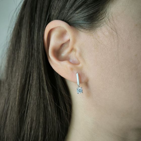 Серебряные серьги с фианитами, емаллю