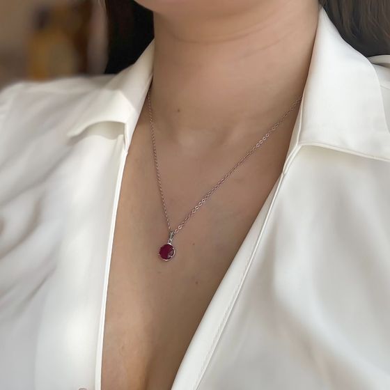Серебряная подвеска с рубином 3.925ct