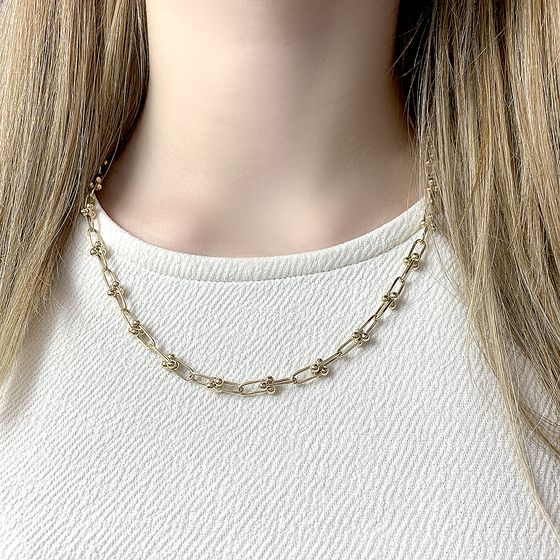 Золотое колье без камней