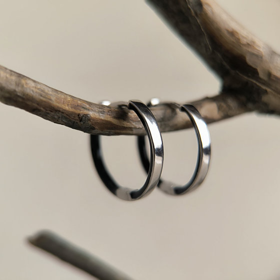 Серебряные серьги с емаллю