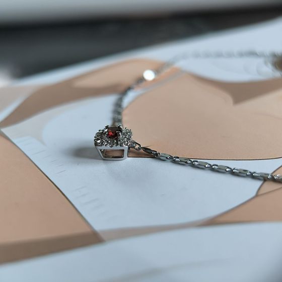 Серебряная подвеска с гранатом 0.425ct