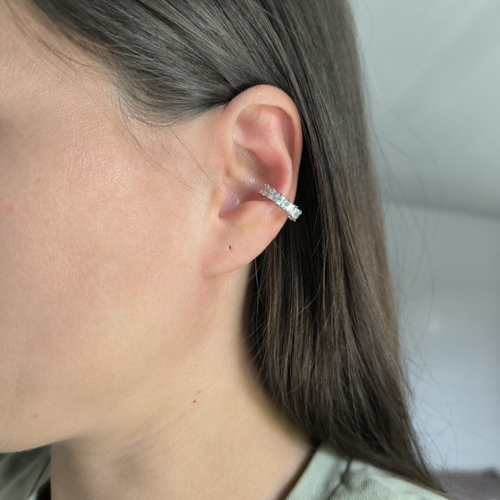 Серебряные серьги с фианитами