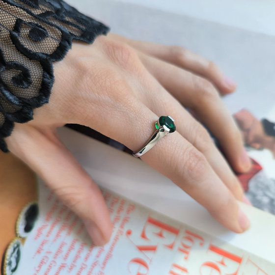 Серебряное кольцо с изумрудом nano 0.908ct