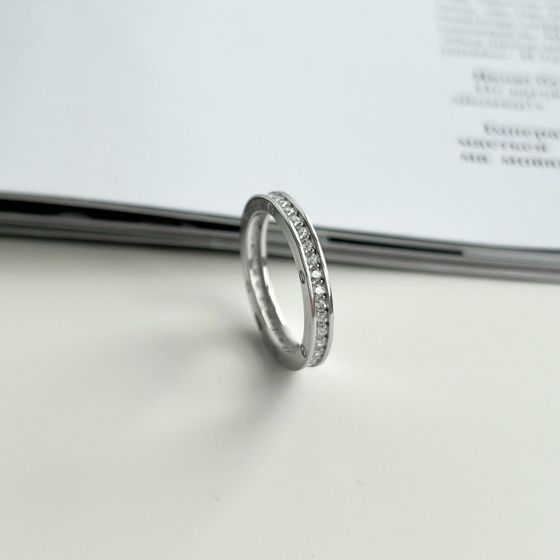 Золотое кольцо с фианитами 0.84ct