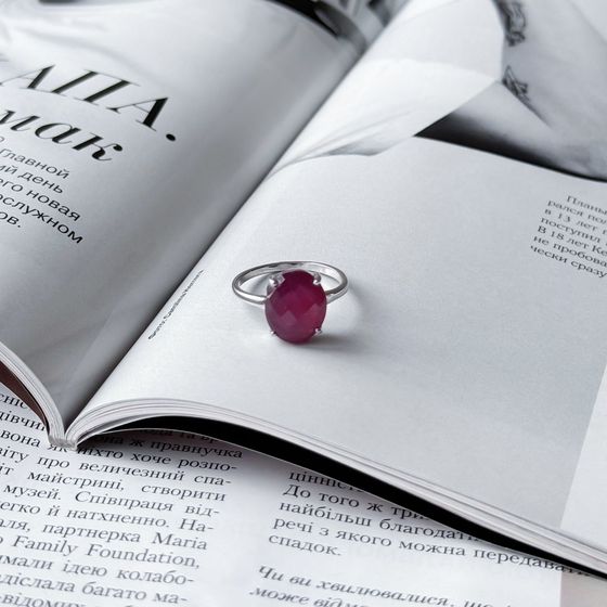 Серебряное кольцо с рубином 5.33ct
