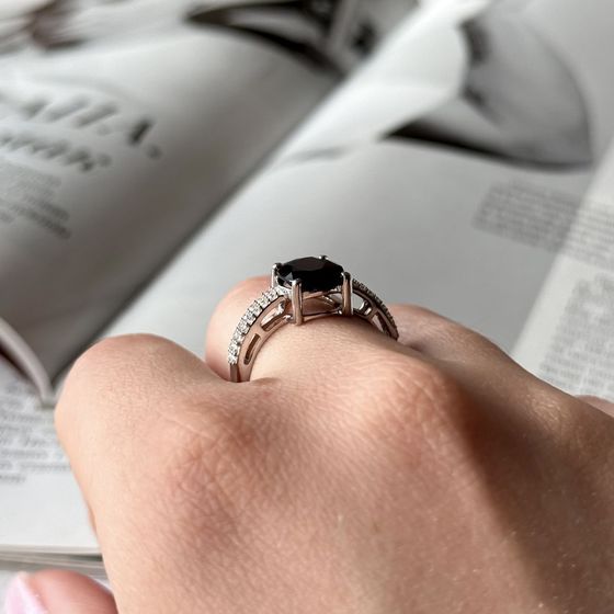 Серебряное кольцо с сапфиром 3.57ct