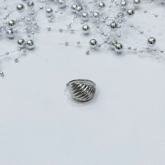 Серебряное кольцо без камней