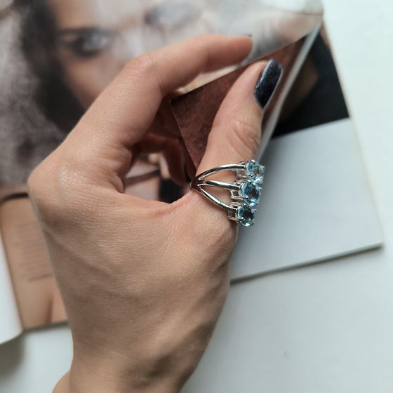 Серебряное кольцо с топазом 7.65ct