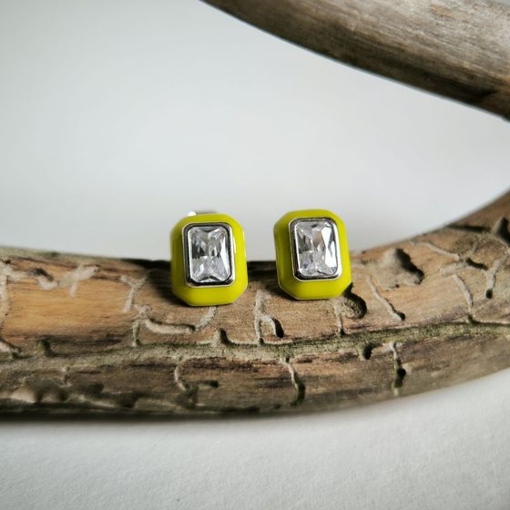 Серебряные серьги с фианитами, емаллю Серебряные серьги с фианитами, емаллю