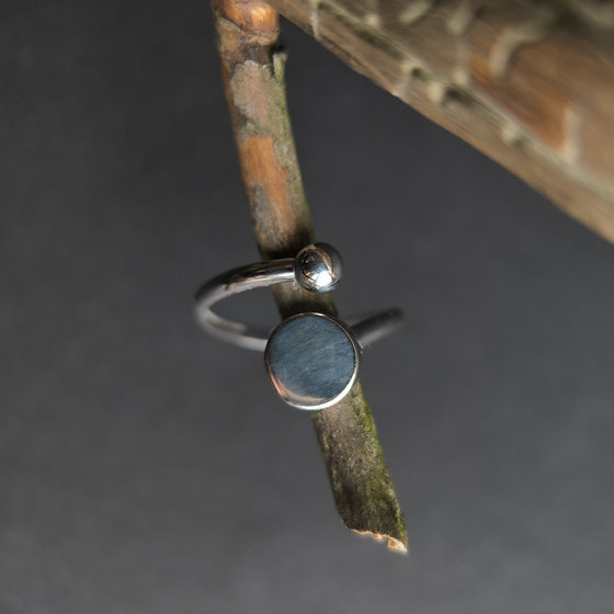 Серебряное кольцо без камней