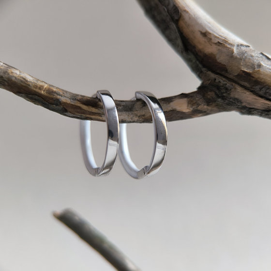 Серебряные серьги с емаллю