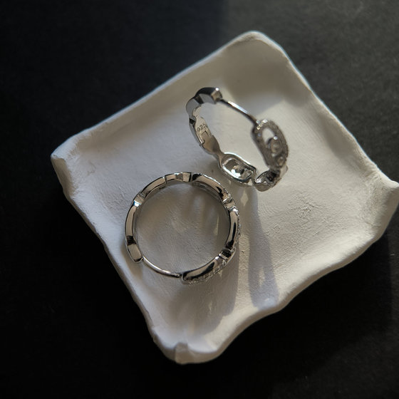 Серебряные серьги с фианитами