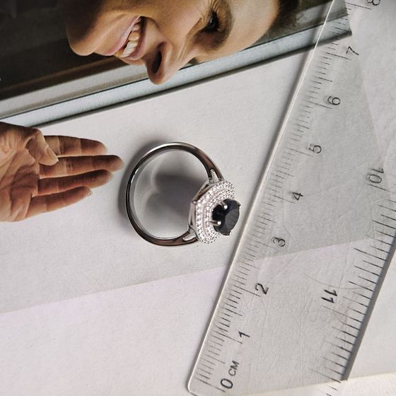 Серебряное кольцо с сапфиром nano 2.221ct, фианитами