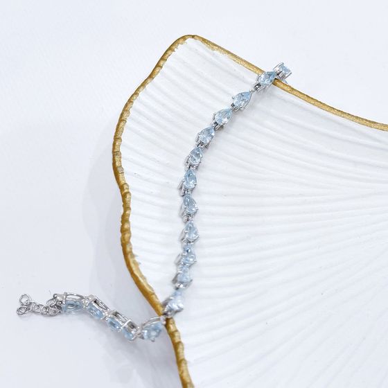 Серебряный браслет с топазом 8.865ct