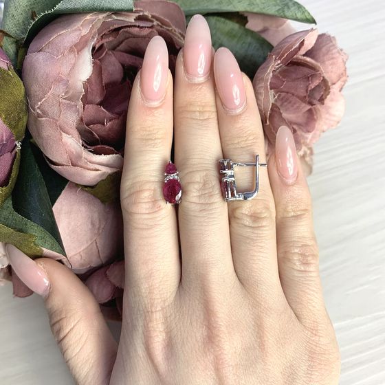 Серебряные серьги с рубином 3.997ct