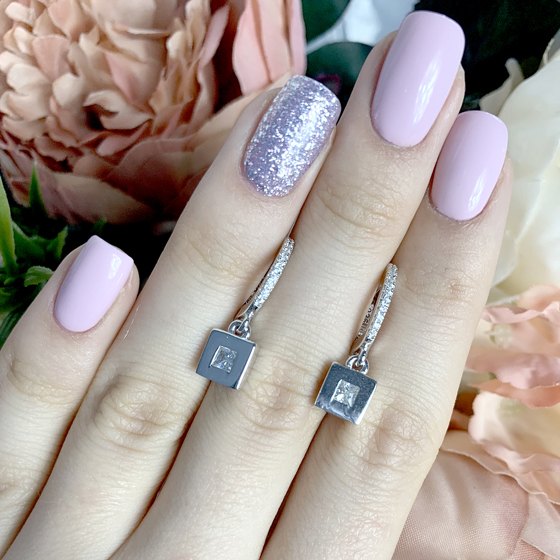 Серебряные серьги с фианитами