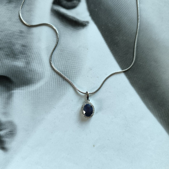 Серебряная подвеска с сапфиром 1.879ct