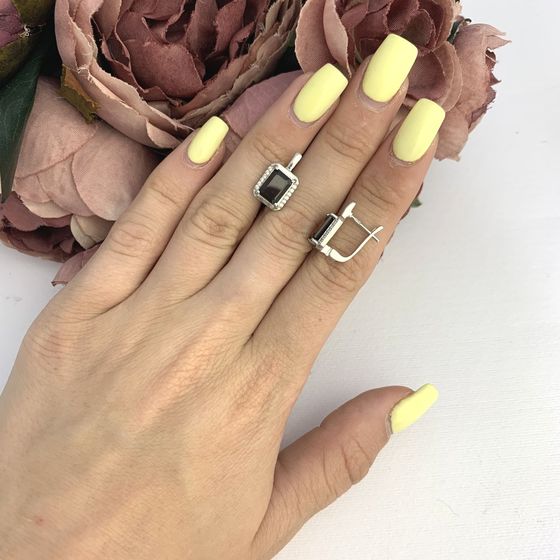 Серебряные серьги с гранатом 3.716ct