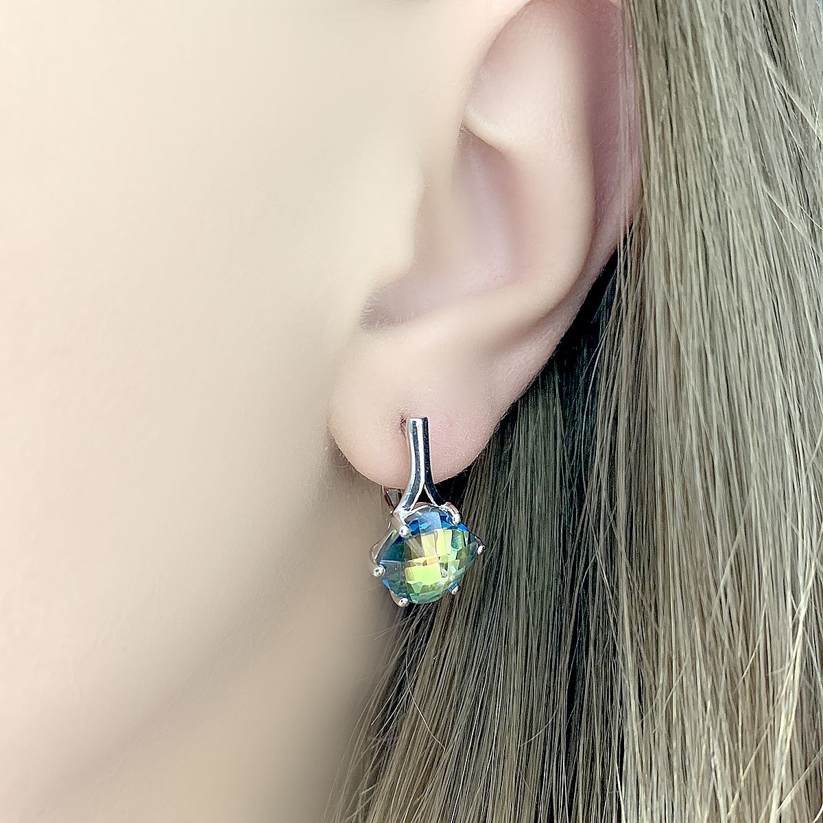 Серебряные серьги с мистик топазом 5.938ct