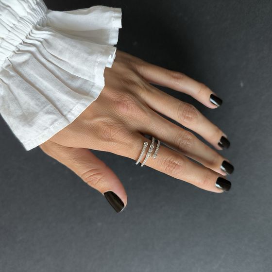 Серебряное кольцо с фианитами