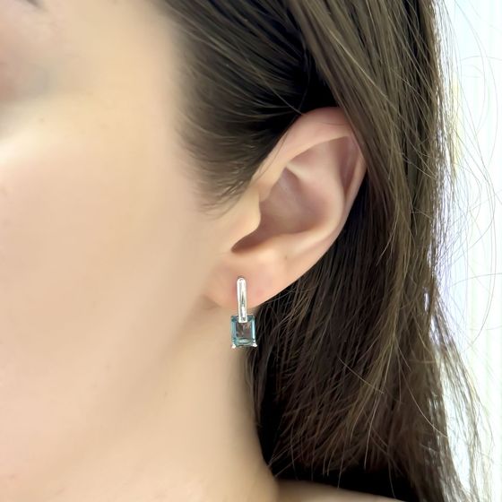Серебряные серьги с топазом Лондон Блю 2.635ct