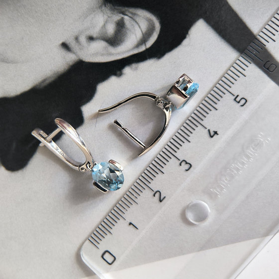 Серебряные серьги с топазом 2.93ct