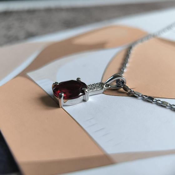 Серебряная подвеска с гранатом nano 2.291ct, фианитами