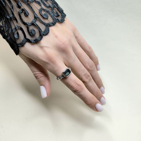 Серебряное кольцо с топазом Лондон Блю 1.475ct