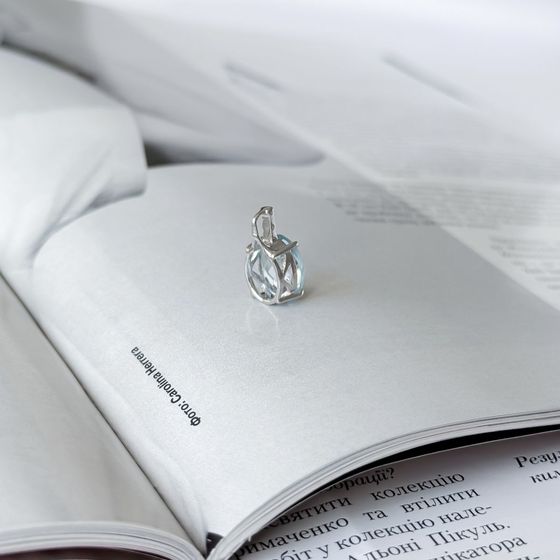 Серебряная подвеска с топазом 3.025ct