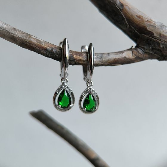 Серебряные серьги с изумрудом nano 1.202ct