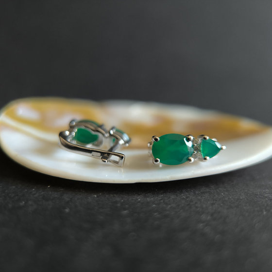Серебряные серьги с агатом 2.737ct, фианитами