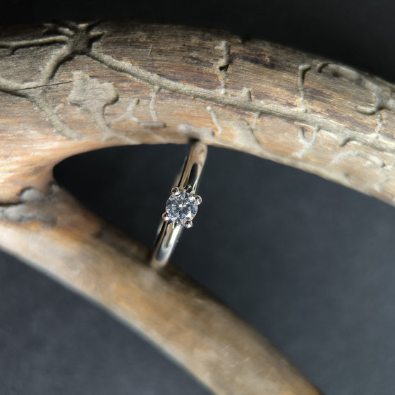 Серебряное кольцо с фианитами