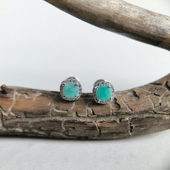 Серебряные серьги с изумрудом 1.13ct