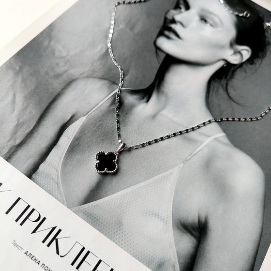 Серебряная подвеска с ониксом