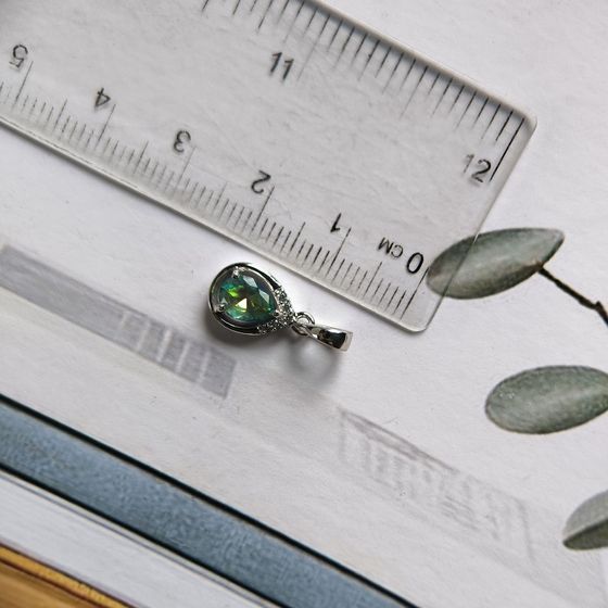 Серебряная подвеска с мистик топазом 0.555ct