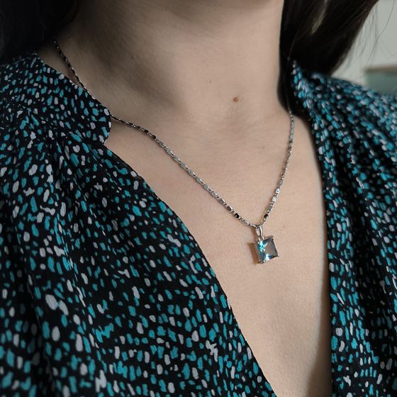 Серебряная подвеска с мистик топазом 1.938ct