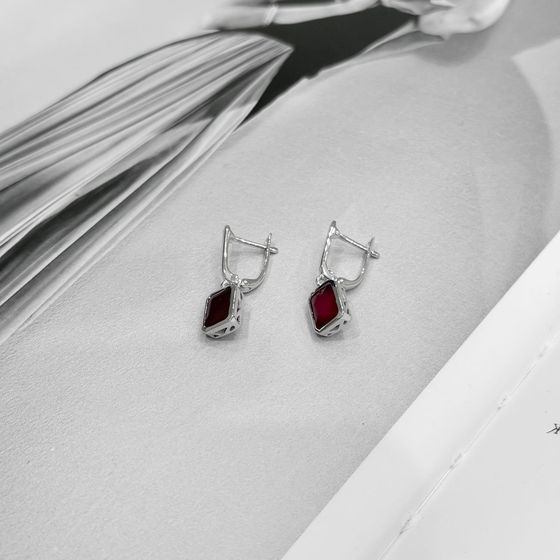 Серебряные серьги с рубином 5.15ct