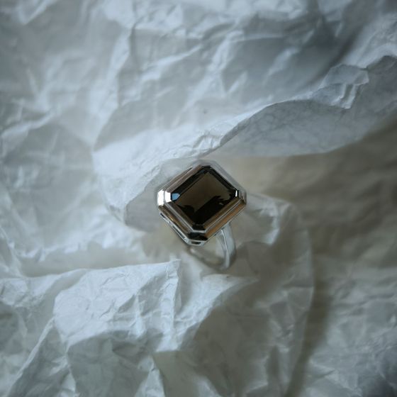 Серебряное кольцо с раухтопазом (дымчатым кварцем) 2.842ct